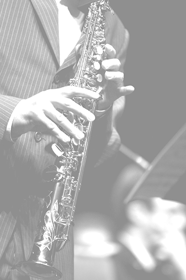 Nicolas Prost sax sop sans tête n&amp;b